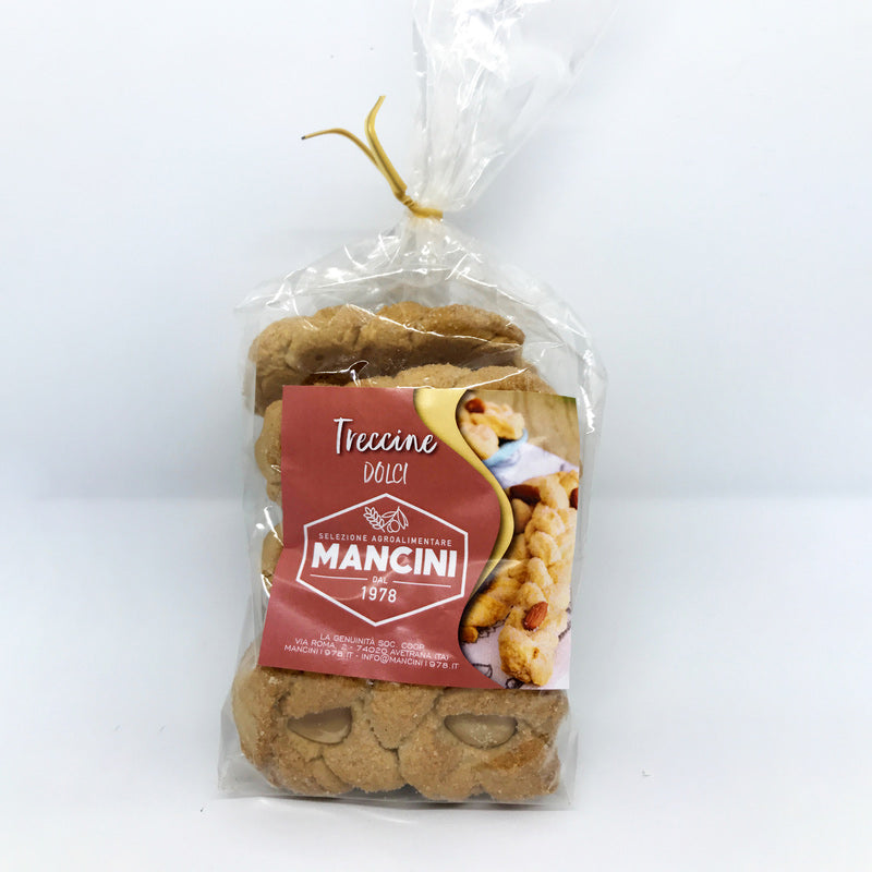Treccine dolci con mandorle
